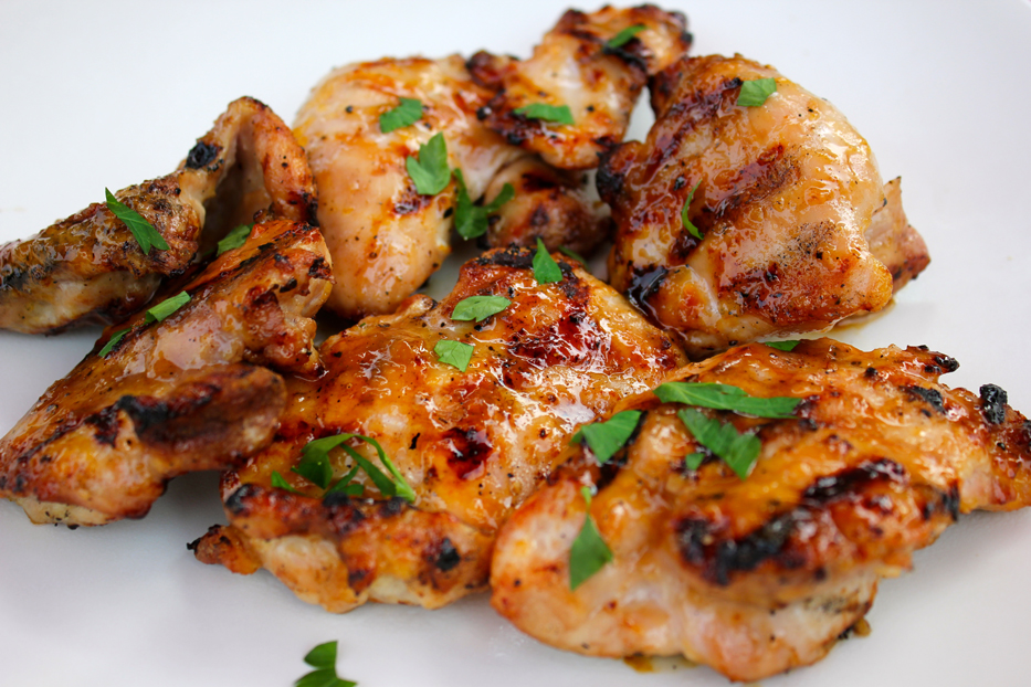 baked legs chicken for recipes Spicy Easy Thighs Grilled Chicken Sauce   Saucey